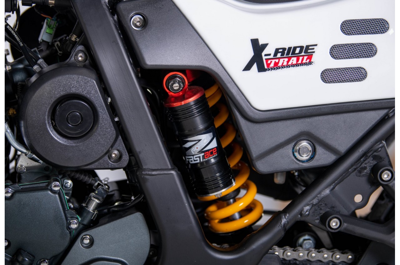 X-Ride Trail 650cc - Blanc - Mash - 21' X-Ride Trail 650cc - Blanc - Mash - 21'