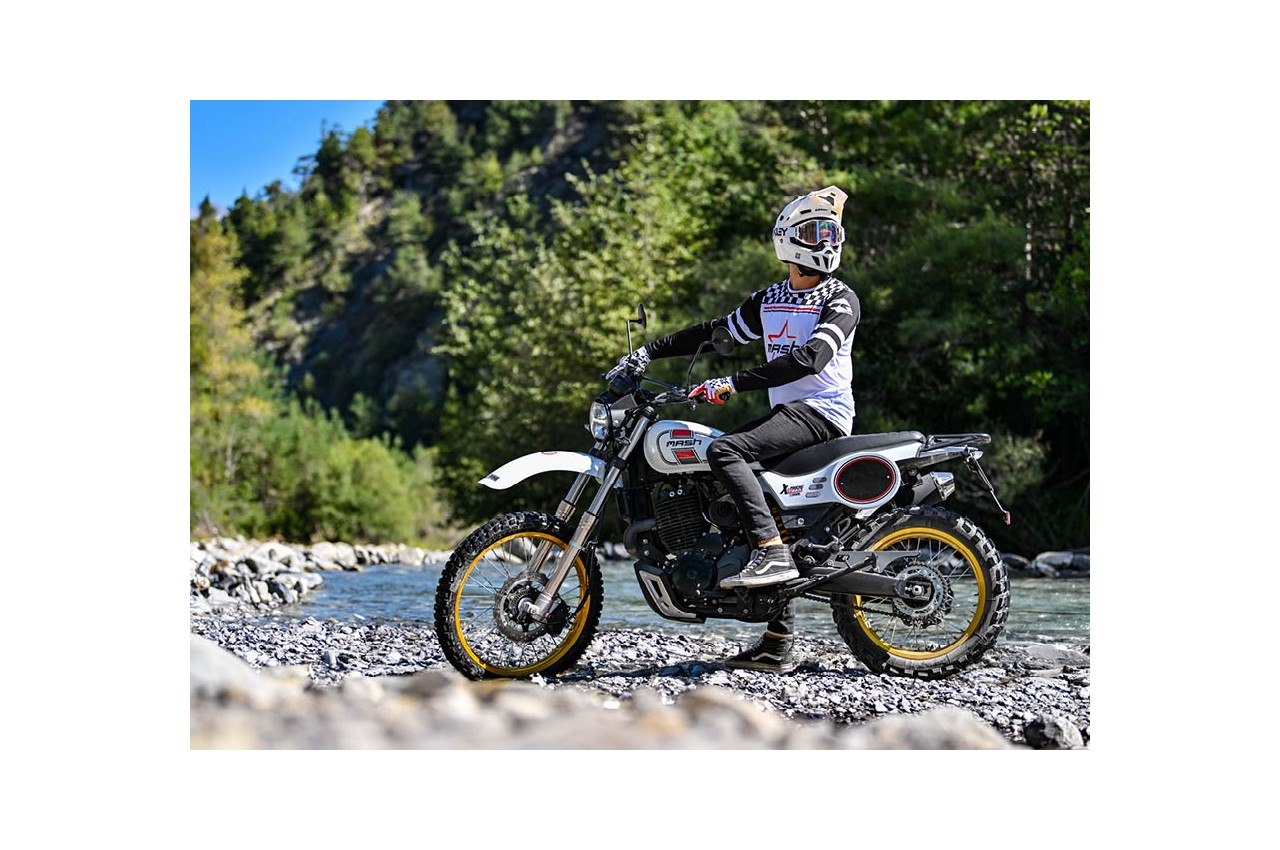 X-Ride Trail 21' 650cc - Blanc X-Ride Trail 21' 650cc - Blanc