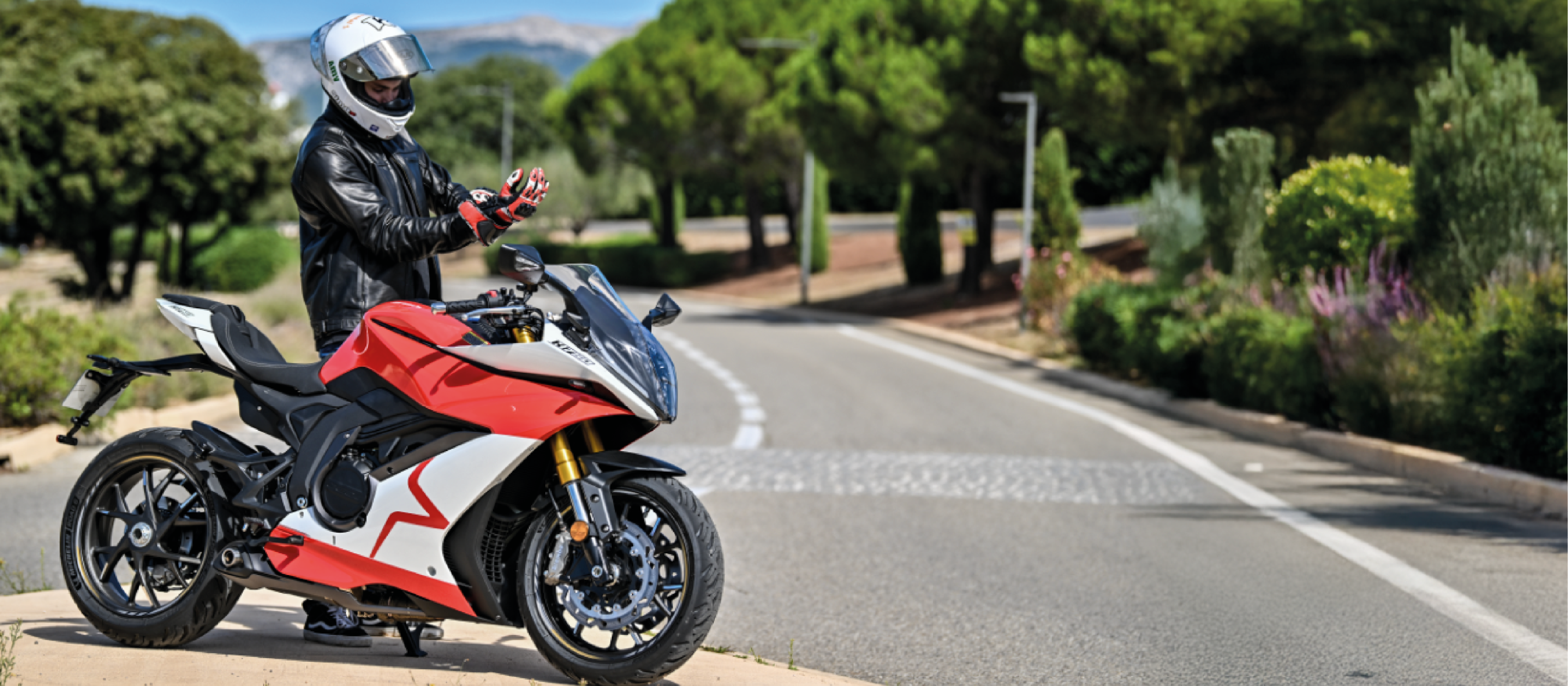 K750 : une sportive au design percutant