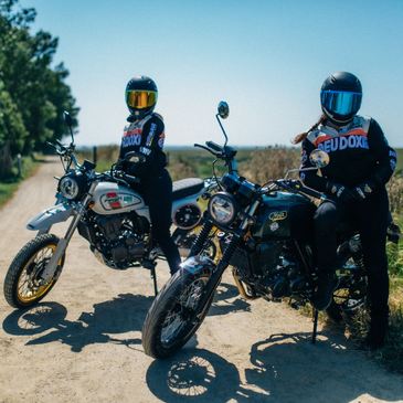 Et si vous suiviez le mouvement @eudoxie_motorcycle_label ? Vous feriez votre Road-trip au guidon de la X-Ride ou de la British Seven ? 🤔

https://www.mash-motors.fr/fr/motos-125cc/46211-9345-maxride125b.html#/43-region-alsace

https://mashmotors.co.uk/models/125cc/british-seven-125/

#picoftheday #street #bike #photography #ride #bikelife #life #motorcycle #lifestyle #scooters #city #rider #scootlife #mashmotorcycles #MashMoto #Mash #MashMotors #frenchbrand #mashine #sedéplacermoinspolluer